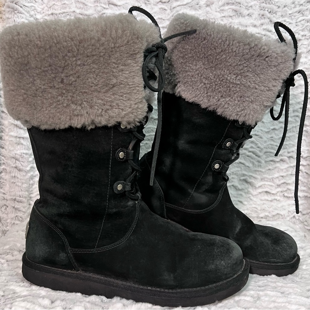 UGG Australia Montclair Fur lined Lace up boots